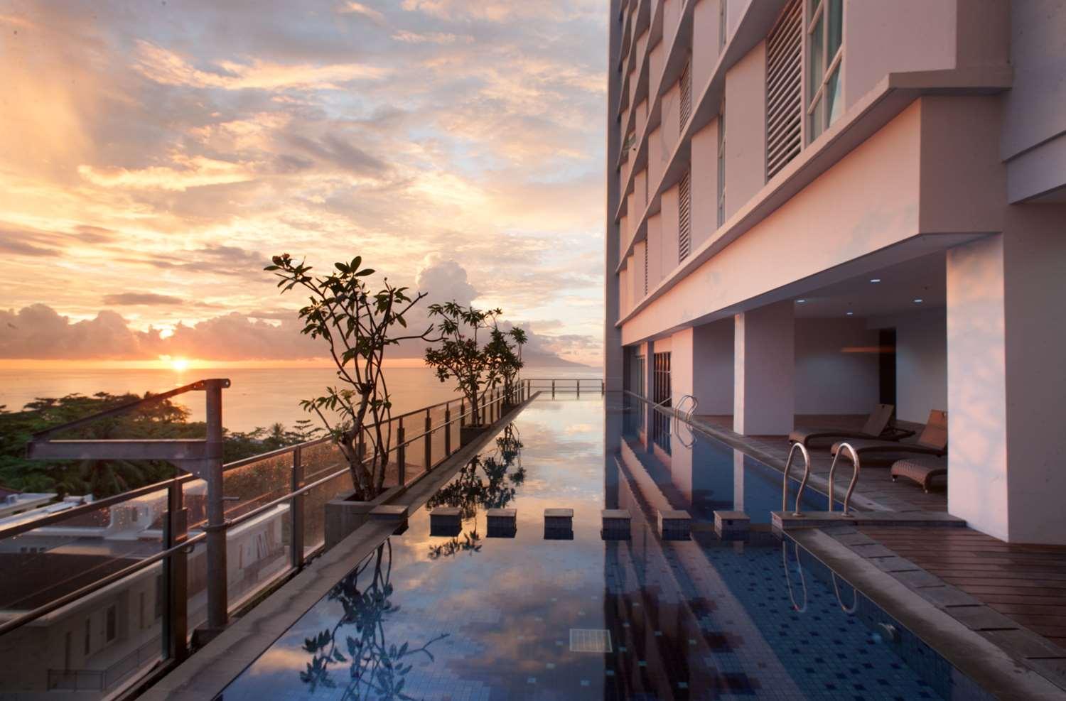 Best Western The Lagoon Hotel Manado Exterior photo