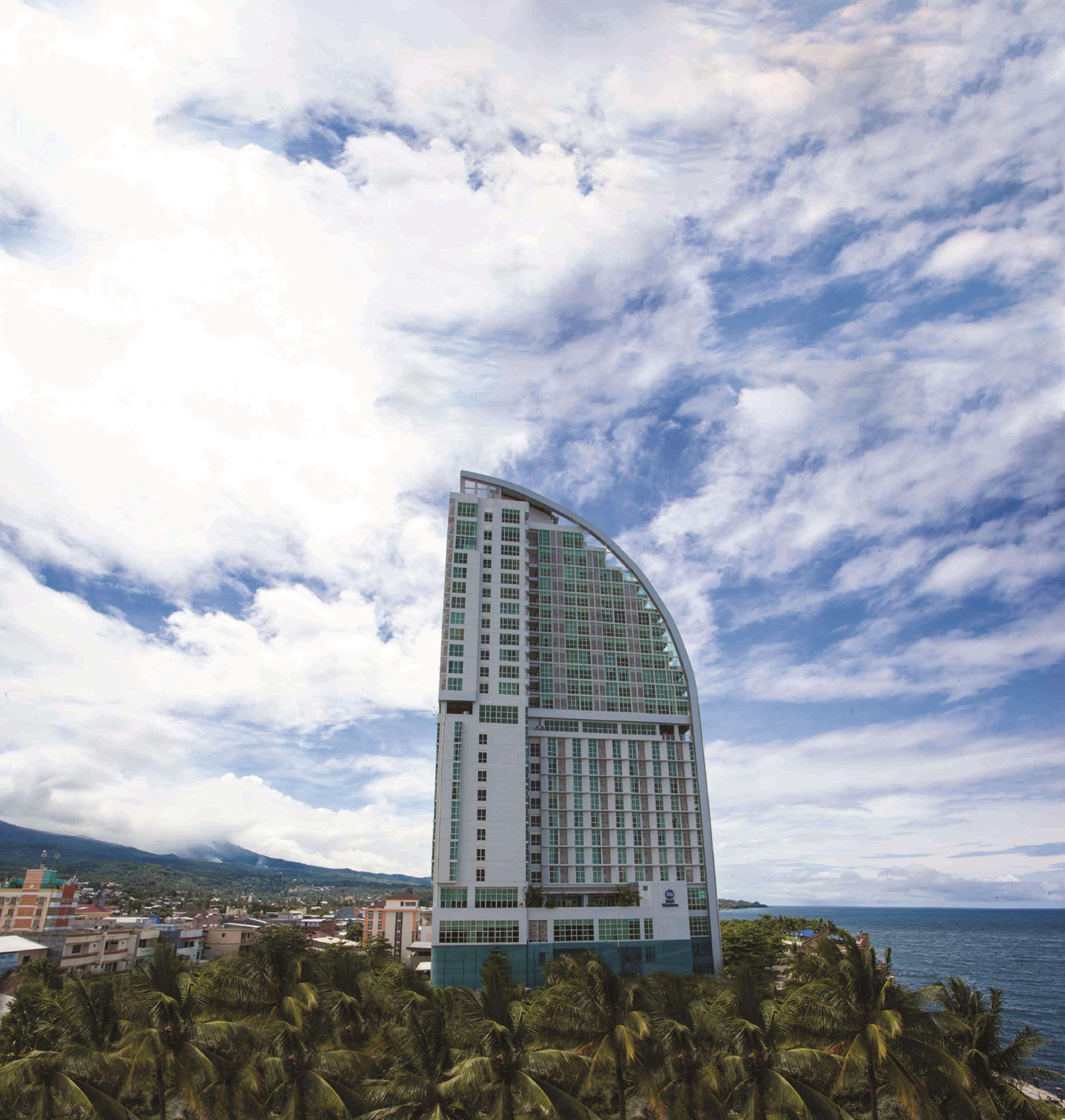 Best Western The Lagoon Hotel Manado Exterior photo