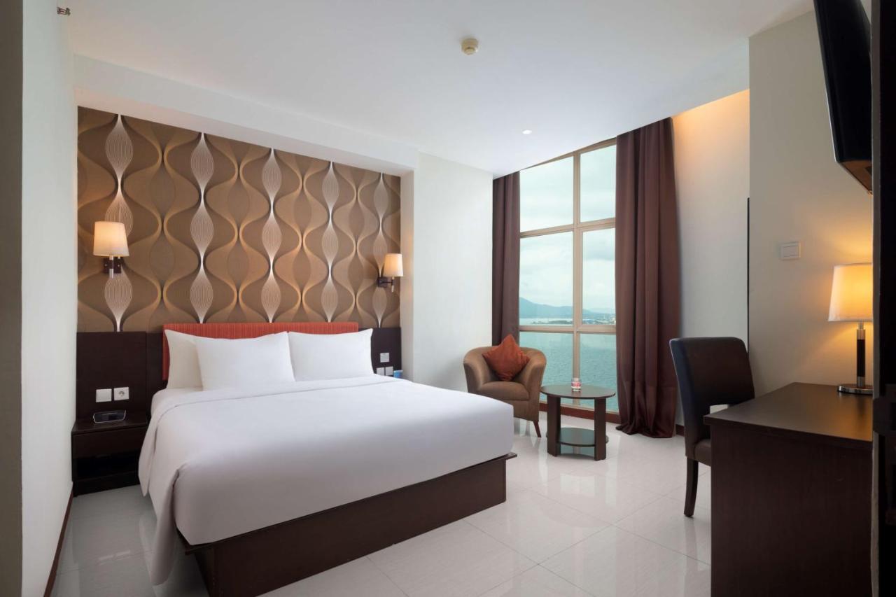 Best Western The Lagoon Hotel Manado Exterior photo