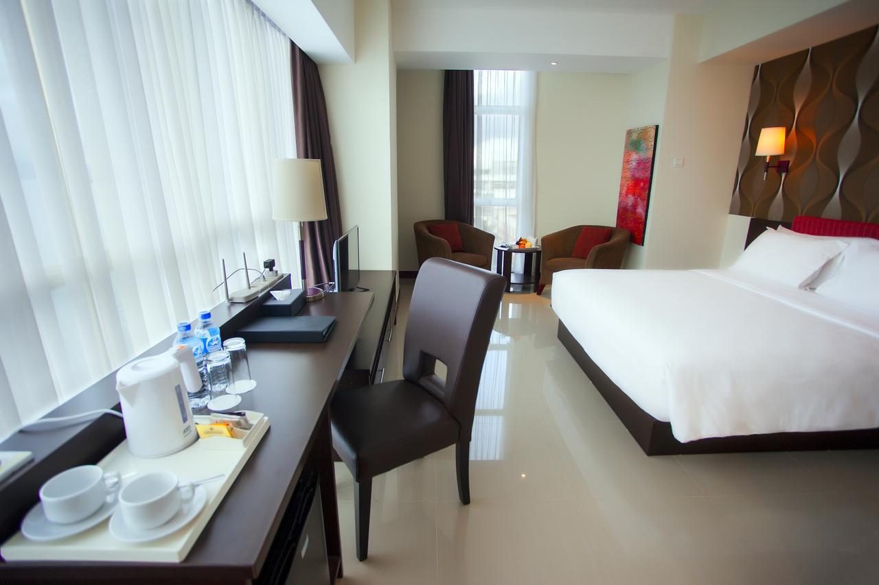 Best Western The Lagoon Hotel Manado Exterior photo